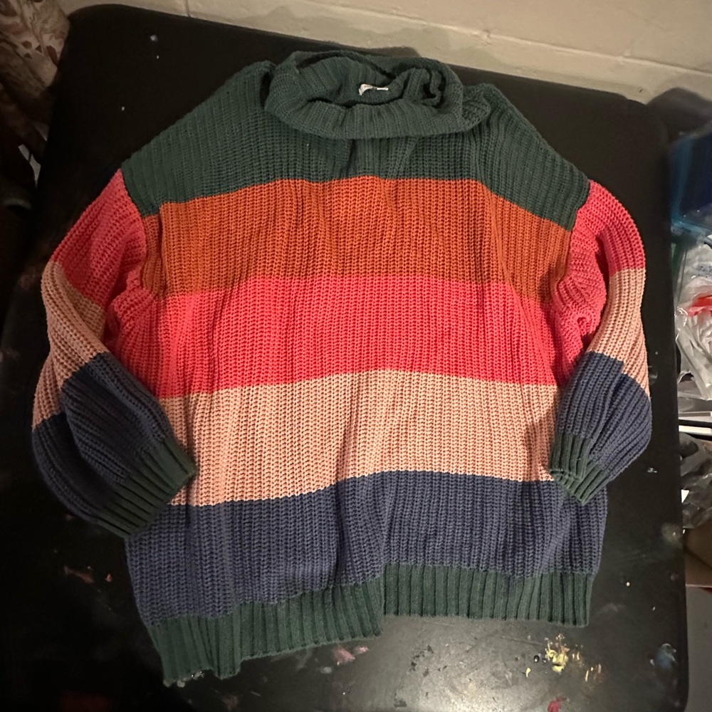 AE Color Block Sweater - Picture 2 of 3